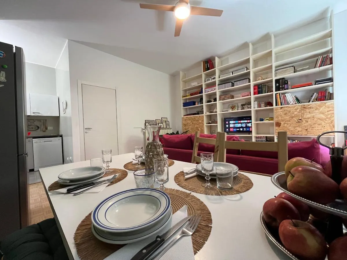 شقة Giusti Flat - Next To Cimitero Monumentale Castello Sforzesco ميلان